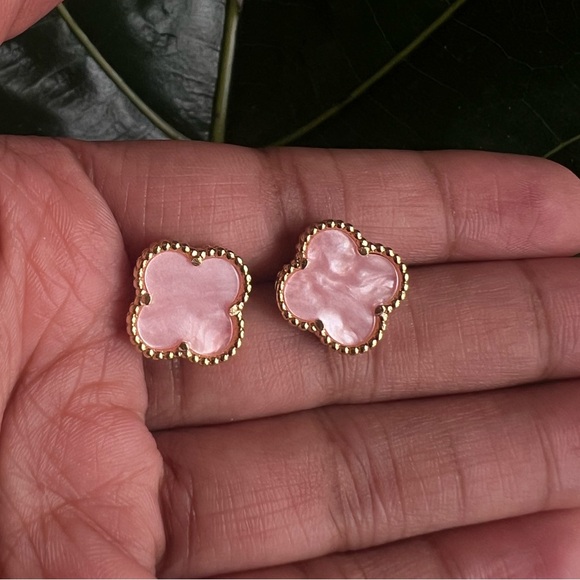⭐️- Pink and Gold Clover Earrings - Picture 3 of 4